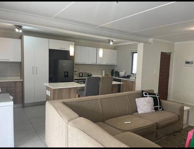 2 BEDROOM APARTMENT FOR SALE IN MODDERFONTEIN